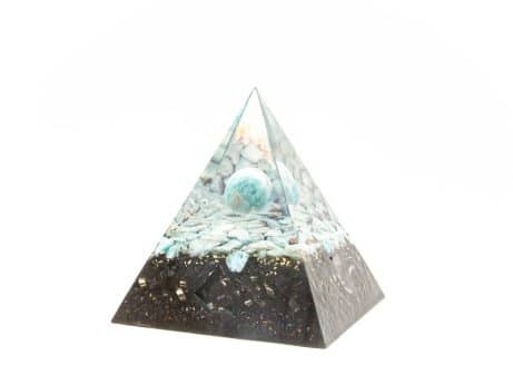 Isis Pyramide M Larimar