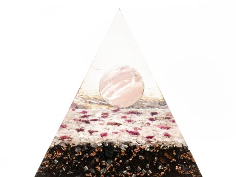 Isis Pyramide L Rosenquarz
