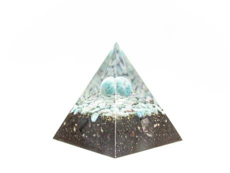 Isis Pyramide M Larimar