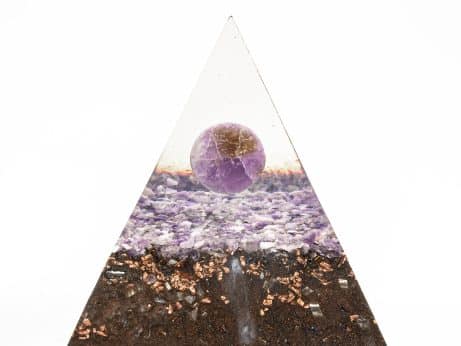 Isis Pyramide M Amethyst